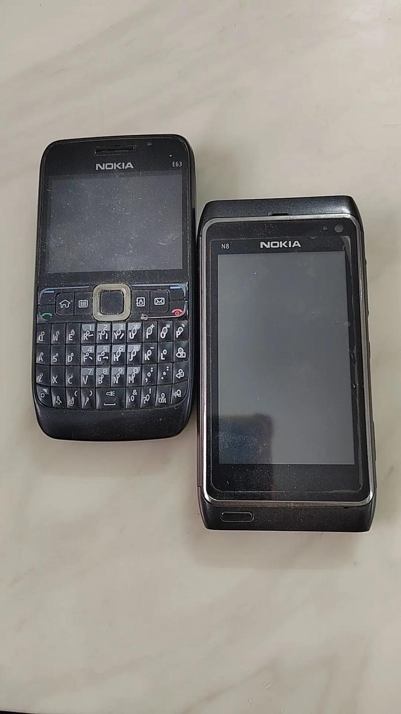 诺基亚纪念版vs常规版对比（诺基亚典藏版）