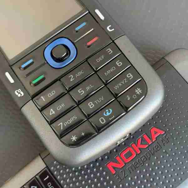 诺基亚旋盖机使用技巧(诺基亚翻盖旋转屏手机型号)